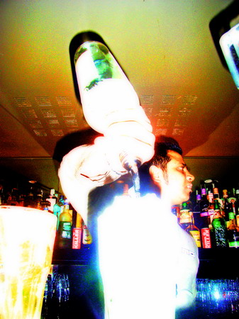 lifestyle/070412Party.Shocking.1\050.jpg